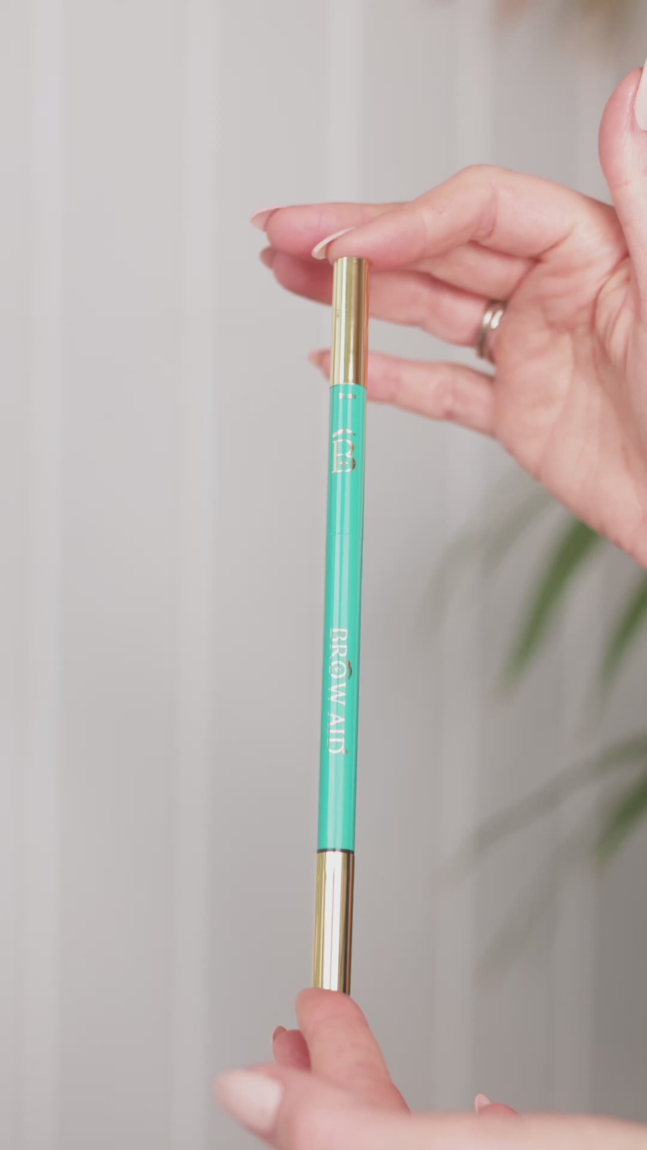 Load video: Masterstroke Brow Trio
